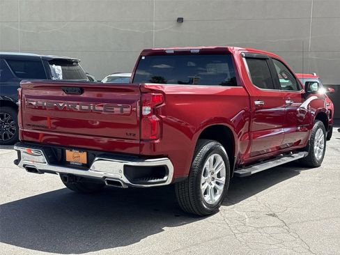 Used 2023 Chevrolet Silverado 1500 LTZ w/ Z71 Off-Road Package AWD/4WD image 3