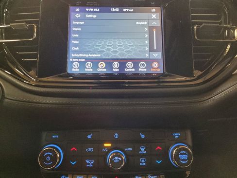 Used 2022 Dodge Durango GT RWD image 25
