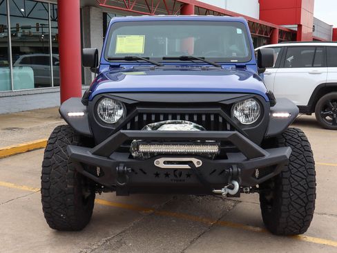Used 2019 Jeep Wrangler Unlimited Sport AWD/4WD image 3