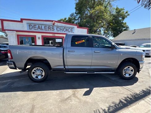 Used 2022 RAM 2500 Big Horn AWD/4WD image 2