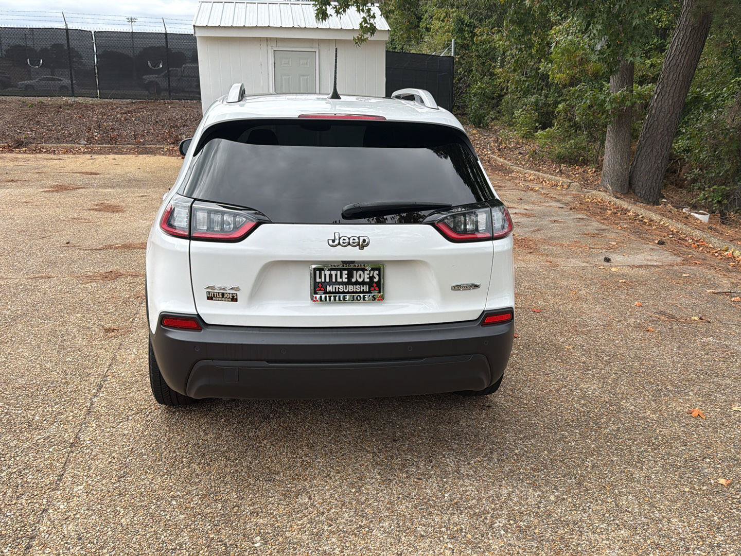Used 2021 Jeep Cherokee Latitude Plus w/ Sun & Sound Group AWD/4WD image 8