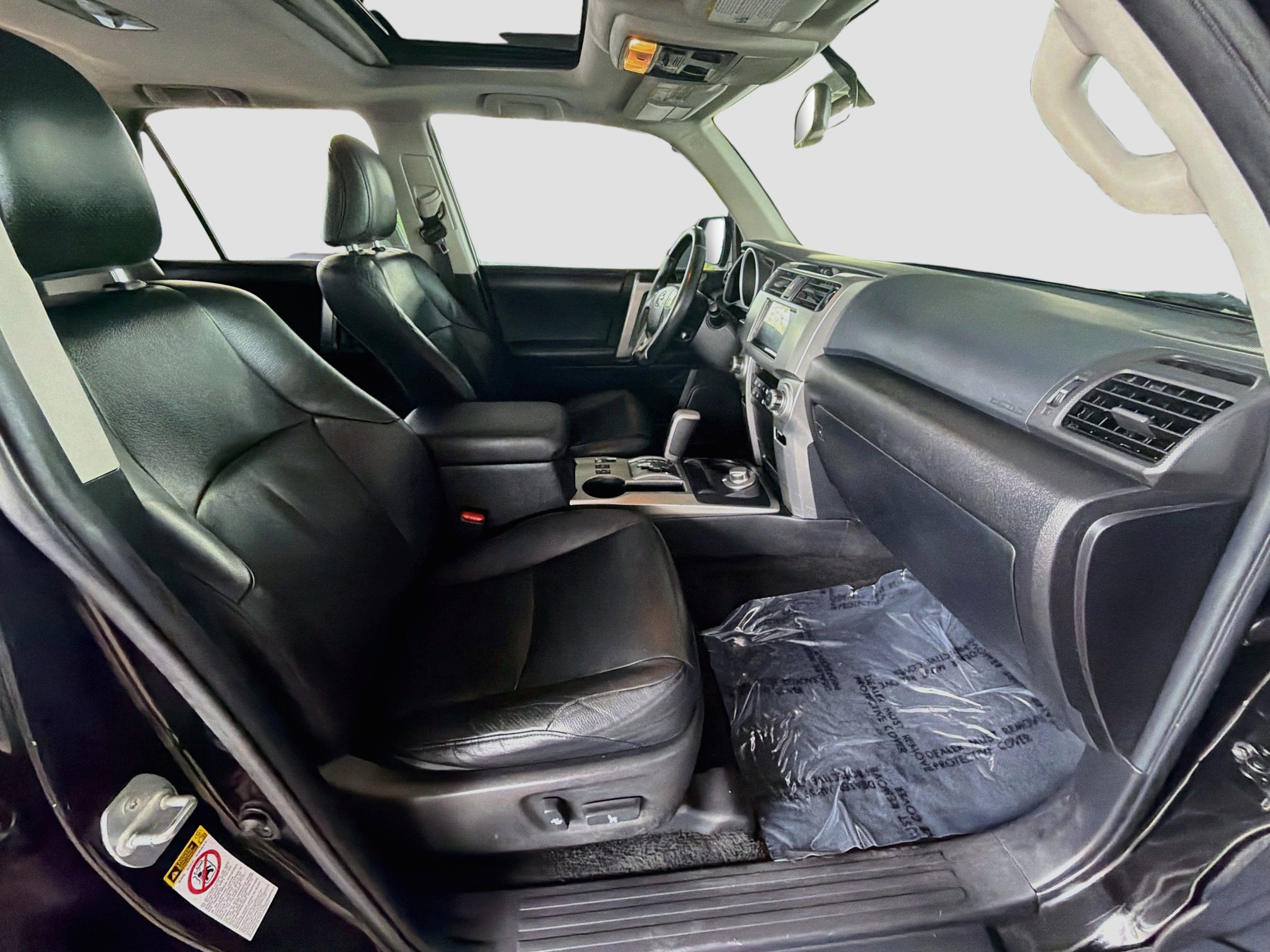 Used 2012 Toyota 4Runner Limited AWD/4WD image 32