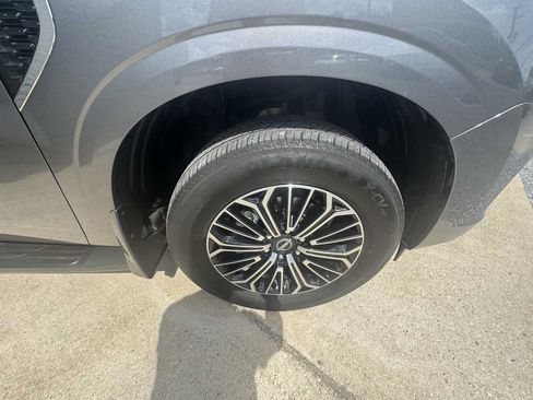 Used 2025 Nissan Armada SL w/ Captain's Chari Seat Package AWD/4WD image 31