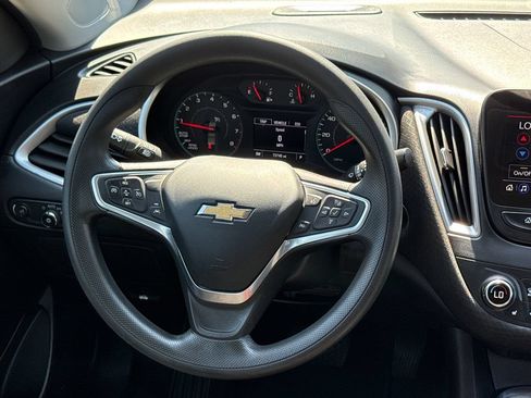 Used 2023 Chevrolet Malibu LT FWD image 13