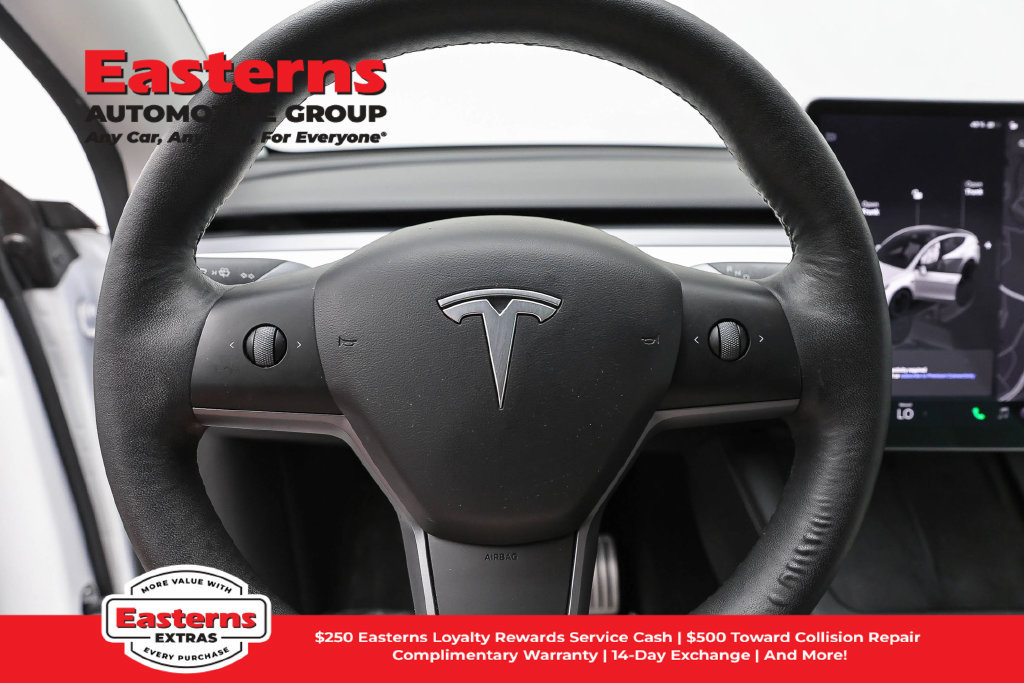 Used 2022 Tesla Model Y Performance AWD/4WD image 11