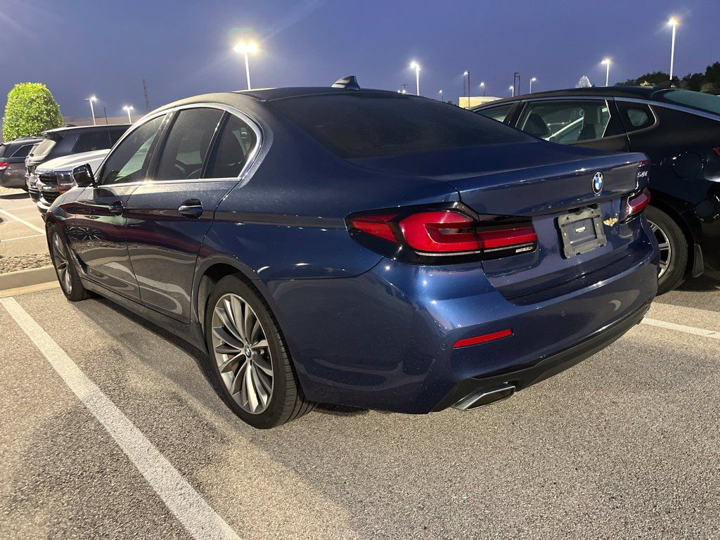 Used 2023 BMW 540i w/ Convenience Package RWD image 4