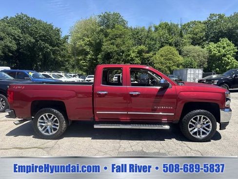Used 2018 Chevrolet Silverado 1500 LTZ w/ LTZ Plus Package AWD/4WD image 3