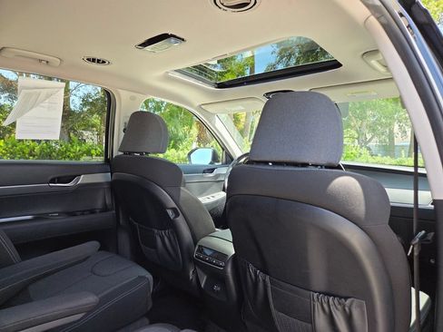 Used 2021 Hyundai Palisade SEL FWD image 17