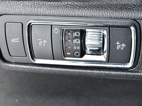 Used 2022 Lincoln Corsair Reserve w/ Equipment Group 201A AWD/4WD image 29