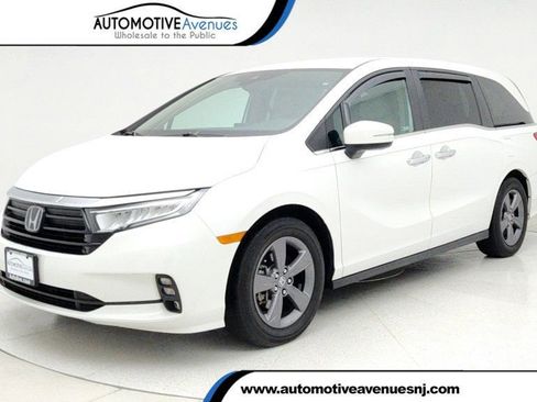 Used 2023 Honda Odyssey EX image 1