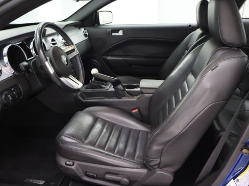 Used 2008 Ford Mustang GT RWD image 8