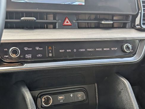 Used 2024 Kia Sportage X-Line w/ X-Line Premium Package image 19