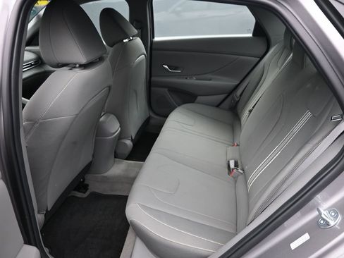 Certified 2023 Hyundai Elantra SEL image 23