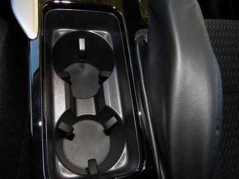 New 2026 Mitsubishi Eclipse Cross ES image 18