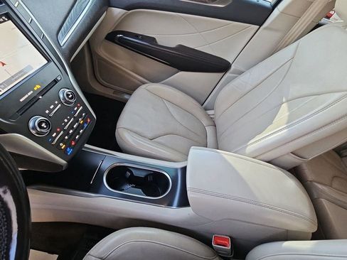 Used 2018 Lincoln MKC Reserve w/ Lincoln MKC Climate Package image 19