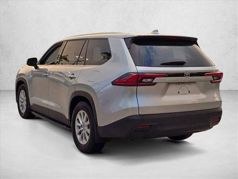 Used 2025 Toyota Grand Highlander FWD image 7