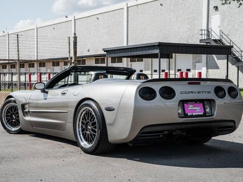 Used 1998 Chevrolet Corvette Convertible w/ Memory Pkg image 29