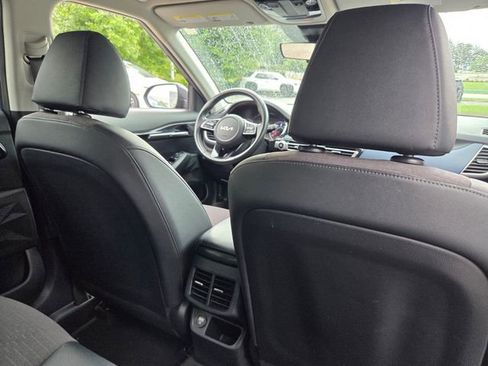 Used 2023 Kia Seltos S w/ Navigation Package FWD image 15
