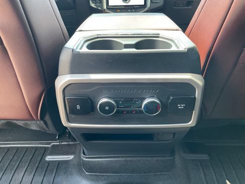 Used 2024 Ford Expedition Limited AWD/4WD image 35