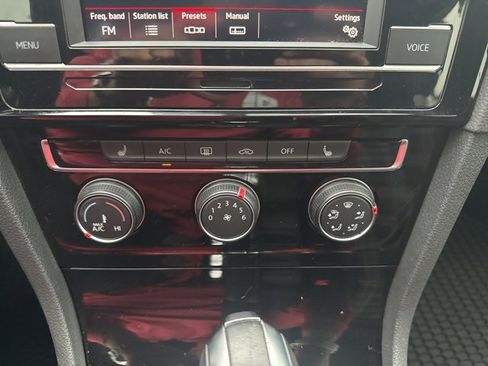 Used 2021 Volkswagen GTI S image 24