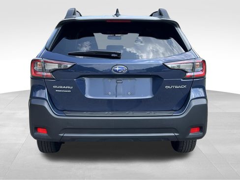 Used 2025 Subaru Outback Premium AWD/4WD image 8
