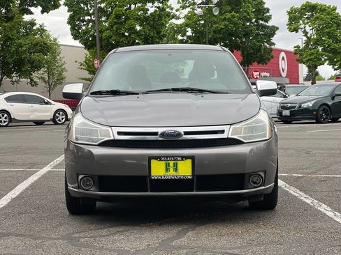 Used 2009 Ford Focus SEL FWD image 8