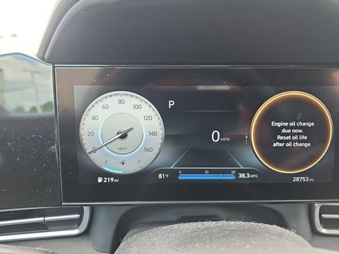 Used 2023 Hyundai Elantra SEL w/ Convenience Package FWD image 7