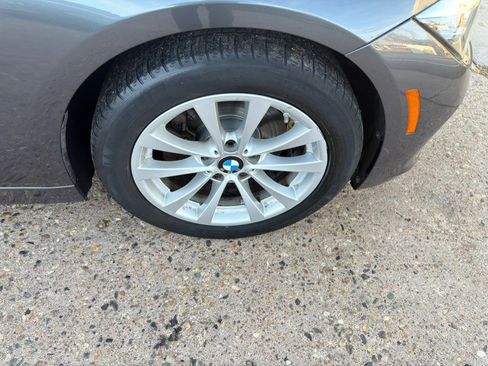 Used 2017 BMW 320i xDrive Sedan image 25