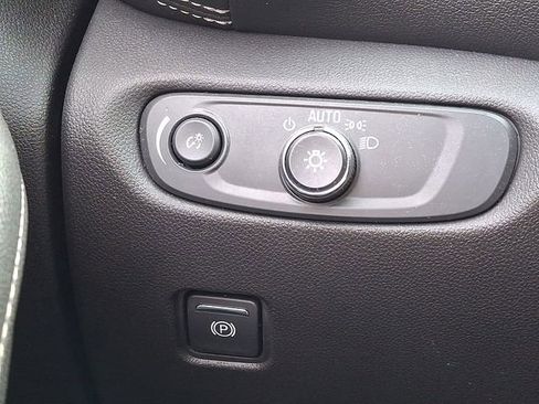 Certified 2023 Chevrolet Blazer LT w/ Driver Confidence Package image 24