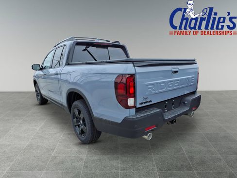 New 2026 Honda Ridgeline Black Edition image 5