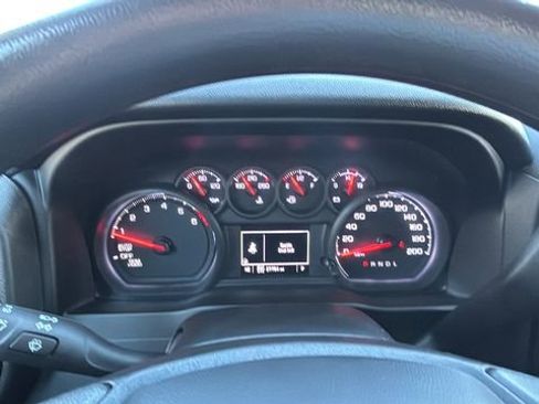 Used 2023 Chevrolet Silverado 1500 Custom image 33