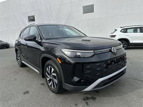 New 2026 Volkswagen Tiguan S image 7