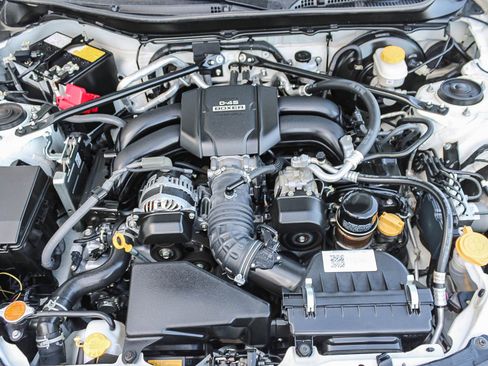 Used 2023 Toyota GR86 Premium w/ ALL Weather Mat Package (TMS) image 27