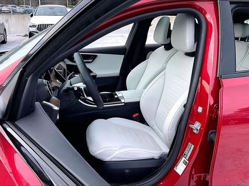 Used 2025 Mercedes-Benz C 300 Sedan image 8