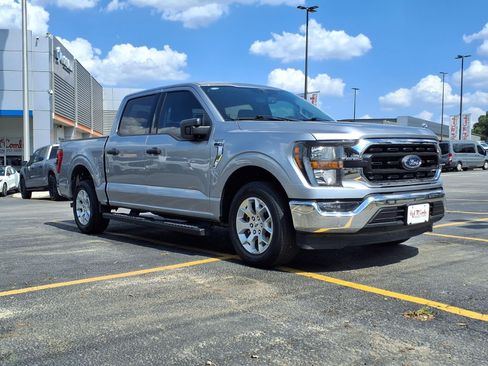 Certified 2023 Ford F150 XLT w/ Equipment Group 301A Mid RWD image 4