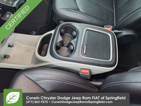 Certified 2024 Chrysler Pacifica Touring-L image 29