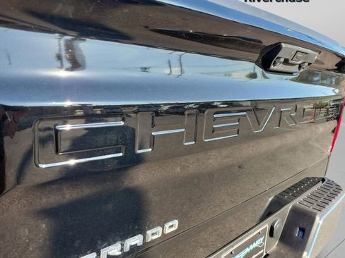 Used 2025 Chevrolet Silverado 1500 LT RWD image 38