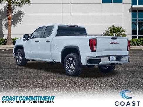 Used 2022 GMC Sierra 1500 Pro w/ Pro Value Package AWD/4WD image 8
