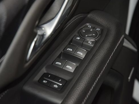 Used 2024 GMC Yukon XL Denali AWD/4WD image 51
