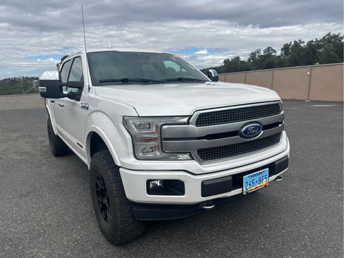 Certified 2018 Ford F150 Platinum w/ Equipment Group 701A Luxury AWD/4WD image 3