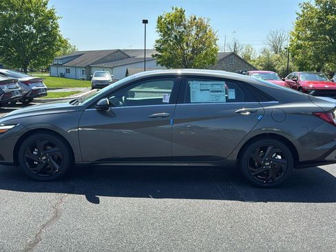 New 2026 Hyundai Elantra SEL Sport Premium FWD image 8