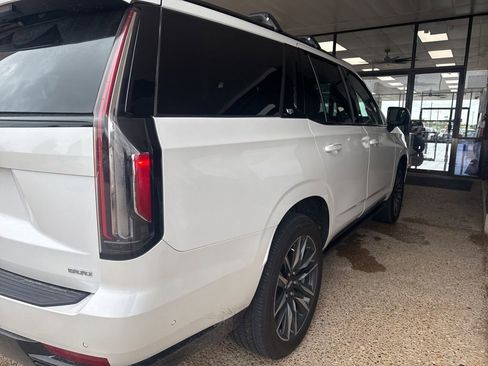 Used 2024 Cadillac Escalade Sport Platinum w/ Heavy-Duty Trailer Package image 5