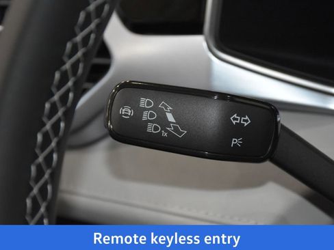 New 2026 Volkswagen Taos SE AWD/4WD image 10