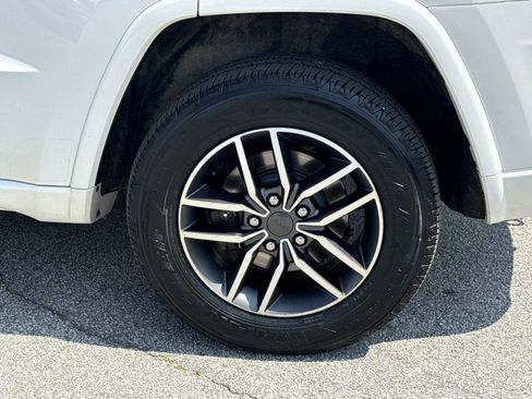 Used 2020 Jeep Grand Cherokee Overland image 11