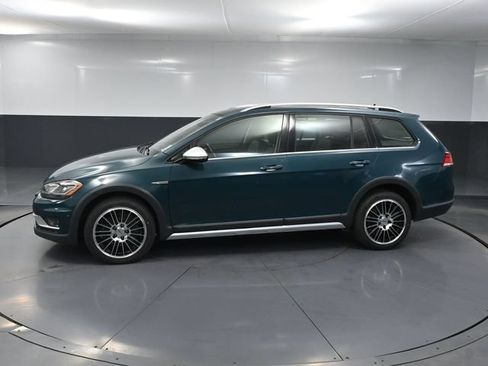 Used 2019 Volkswagen Golf Alltrack S AWD/4WD image 10