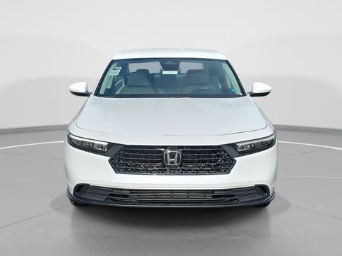 Certified 2025 Honda Accord LX image 2