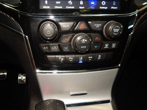 Used 2020 Jeep Grand Cherokee SRT image 33