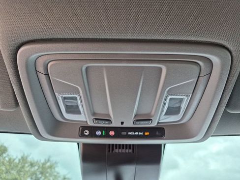 Used 2023 Chevrolet Silverado 1500 LT image 40