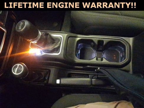 Used 2022 Jeep Wrangler Sport image 15