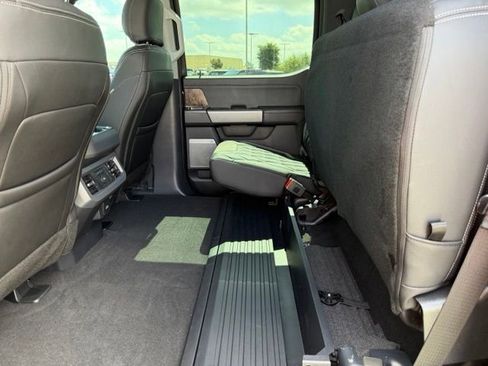 Used 2025 Ford F250 Lariat w/ Lariat Ultimate Package AWD/4WD image 22